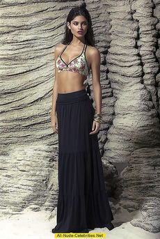 Hot Sexy Kennedy Oliveira Posing So Sensual 01