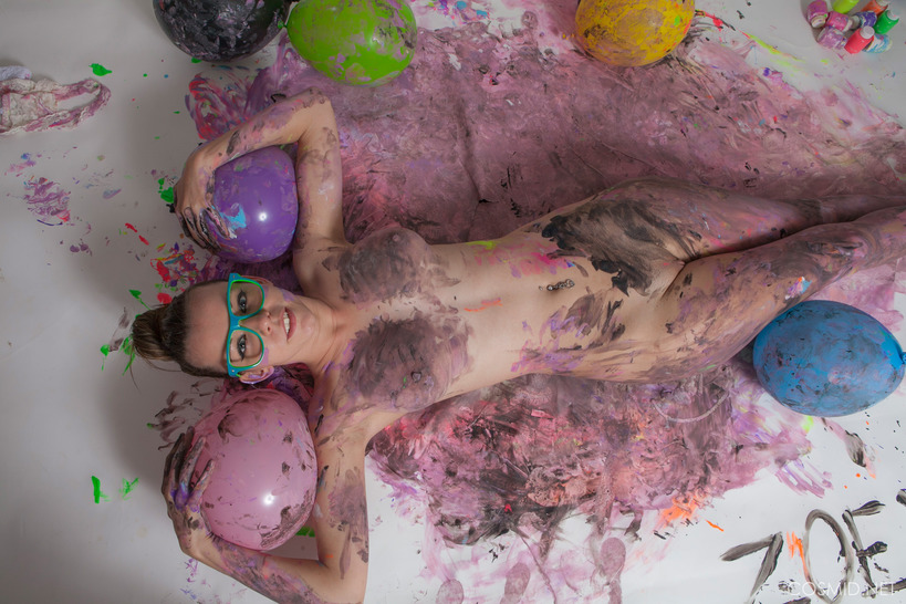 Zoey And Her Pant (20/21)