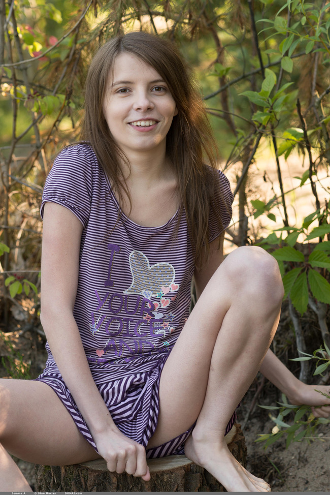 Jemma Outdoors (1/21)