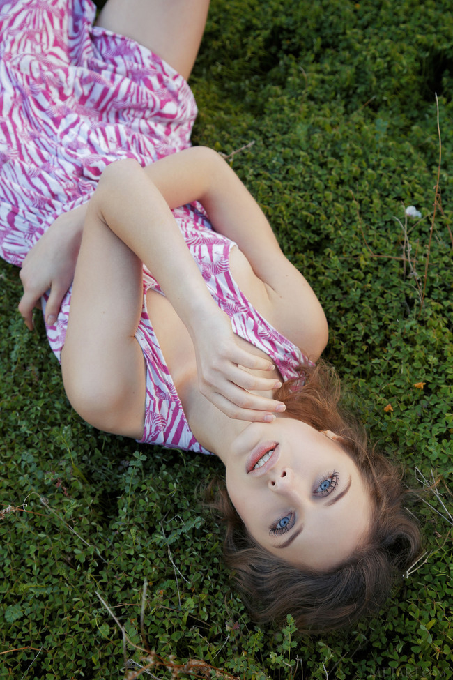 Clarice In The Forest (1/18)