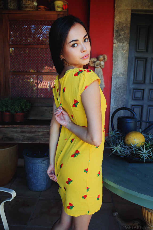 pretty Li Moon (10/21)