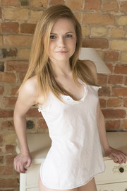 Fresh Faced Beauty Isabela 00
