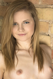 Fresh Faced Beauty Isabela 09